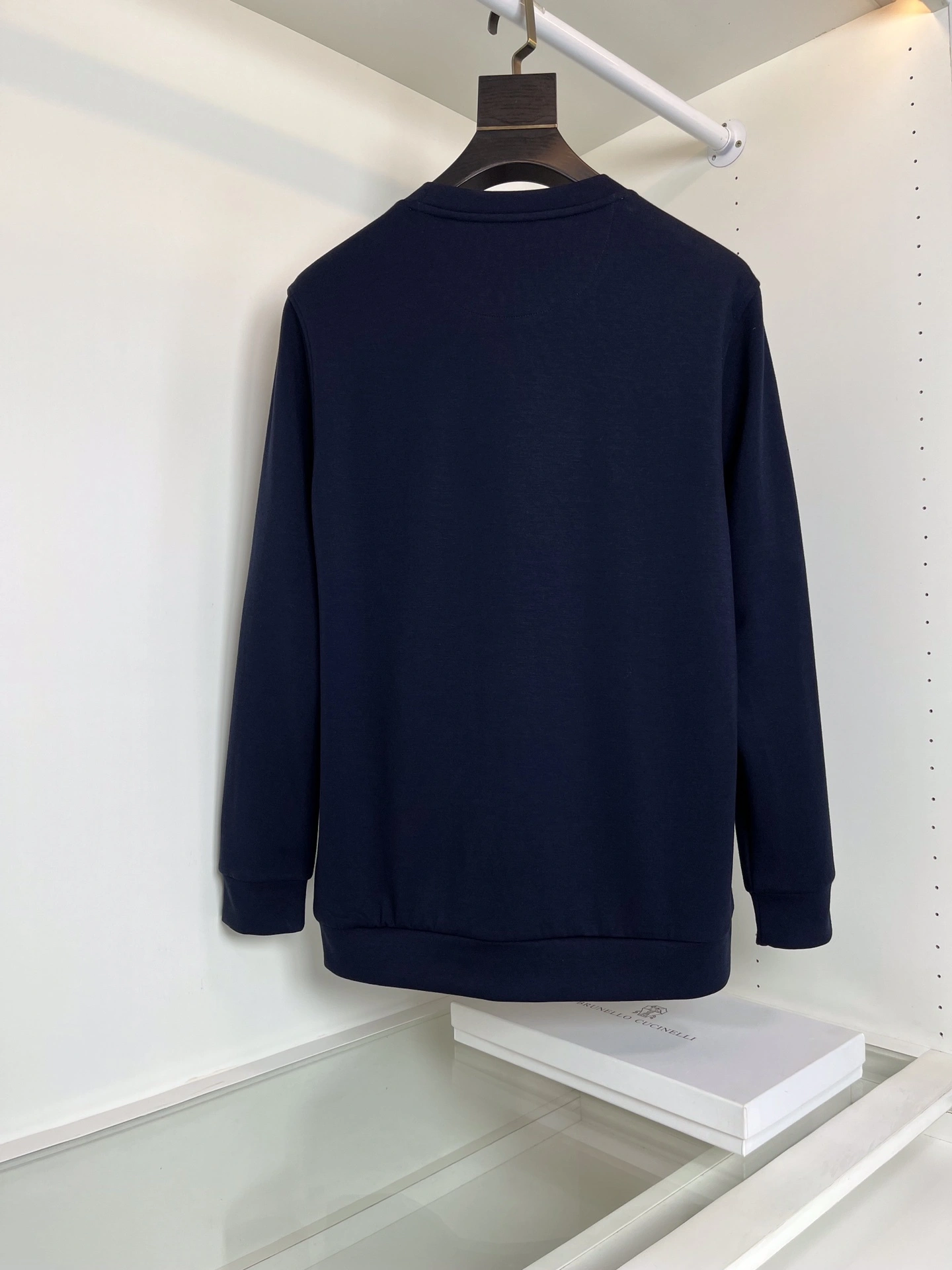 wg.luxury-- 2ru9588o item:E-F501J1023H